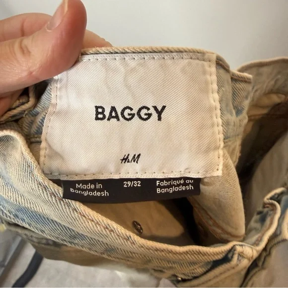 H&M Men’s Baggy Loose Jeans in light worn acid wash size 29x30 - Picture 3 of 8